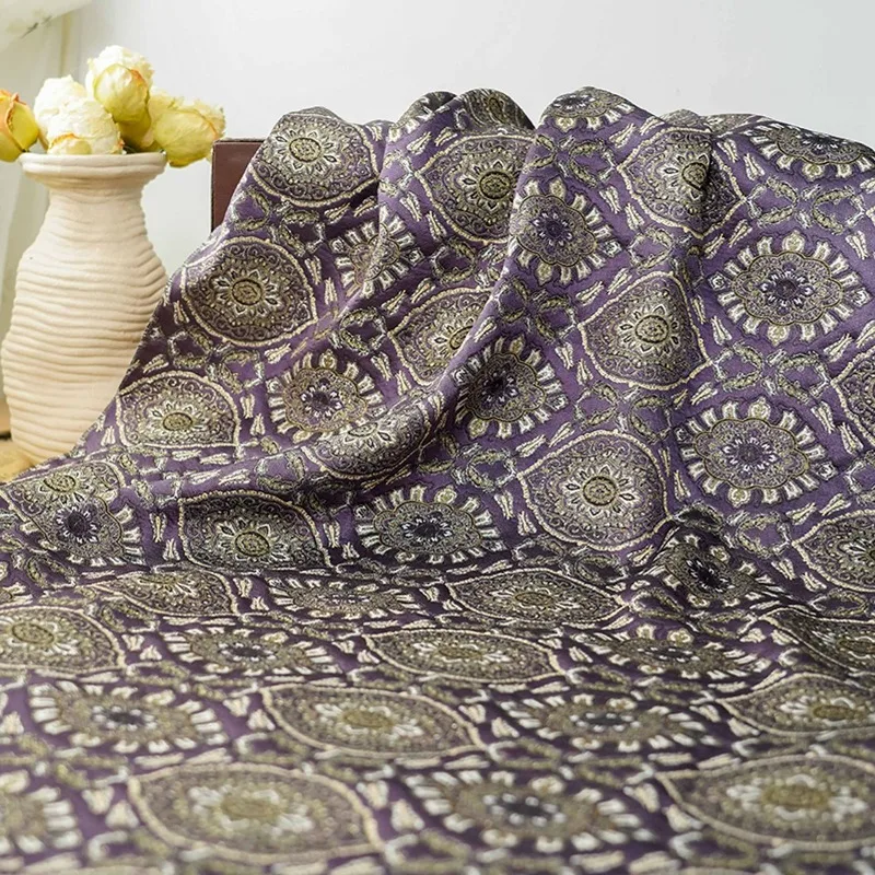 Retro Pers Desenli Kumaş, Altı - Sewing Thread In Textile incelemesi ve fiyatı
